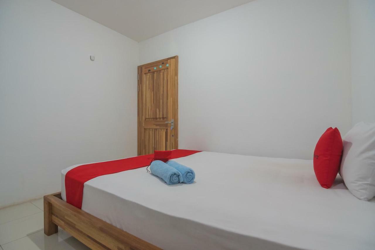 Reddoorz Near Gajah Mada Pontianak Ξενοδοχείο Εξωτερικό φωτογραφία
